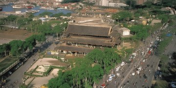 黄家驹的歌为何如此耐听？