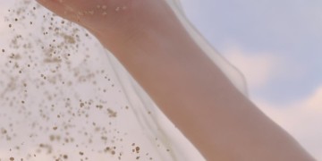 手心沙子流究竟是哪首歌？